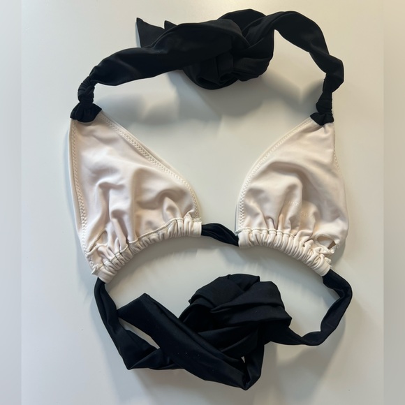 White Fox Boutique Black and Cream Bikini Set - Picture 3 of 9
